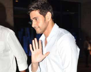 Mahesh Babu, Mahesh Babu Chiru Birthday Celebrations, Prince Mahesh Babu Chiru Birthday Celebrations, Super Star Mahesh Babu Chiru Birthday Celebrations, Mahesh Babu Chiru 61 Birthday Celebrations, Mahesh Babu Chiru Birthday Celebrations 2016, Mahesh Babu Chiranjeevi 61 Birthday Celebrations, Mahesh Babu Megastar 61 Birthday Celebrations