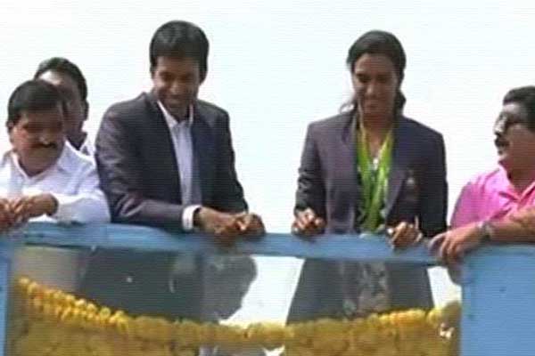 PV Sindhu, PV Sindhu Grand Welcome Hyderabad, Pullela Gopichand PV Sindhu Grand Welcome Hyderabad, Badminton PV Sindhu Grand Welcome Hyderabad, Rio Olympics PV Sindhu Grand Welcome Hyderabad, Silver Medal PV Sindhu Grand Welcome Hyderabad