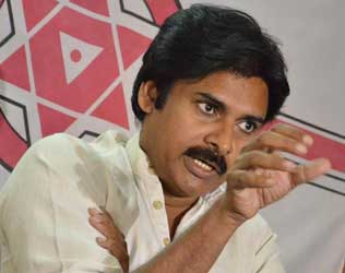Pawan Kalyan, Pawan Kalyan Helps Muni Koti Family, Jana Sena Pawan Kalyan Helps Muni Koti Family, Power Star Pawan Kalyan Helps Muni Koti Family, Jana Sena President Pawan Kalyan Helps Muni Koti Family