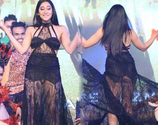 Regina Dress Slip Stage, Regina Dress Slip Ramp Walk, Regina Wardrobe Malfunction, Regina Oops Moment, Regina Cassandra Dress Slip Stage, Regina Cassandra Dress Slip Ramp Walk