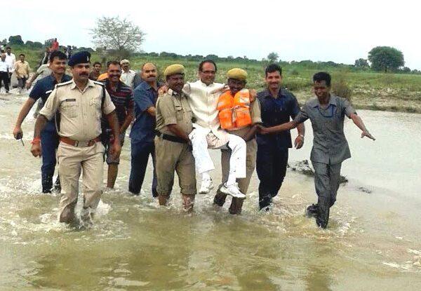 Shivraj Singh Chouhan, Shivraj Singh Chouhan Responds Most Mocked Pic, Shivraj Singh Chouhan Responds Most Viral Pic Photo Image