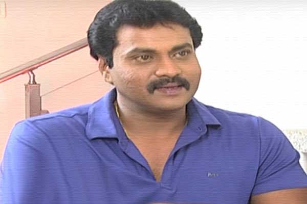Sunil Chiranjeevi, Sunil Chiranjeevi 150th Movie, Sunil Role Chiranjeevi 150th Movie, Sunil Character Chiranjeevi 150th Movie, Comedian Sunil Chiranjeevi 150th Movie