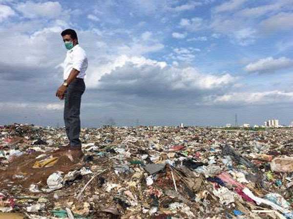 Suriya, Pasumai Avadi Suriya Clearing Trash, Pasumai Avadi Suriya Clearing  Litter, Pasumai Avadi Suriya Clearing Waste, Pasumai Avadi Suriya Clearing  Junk, Pasumai Avadi Suriya Clearing  Garbage,  