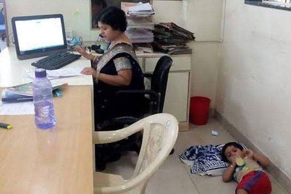 Swati Chitalkar Facebook Post, Swati Chitalkar Facebook Post Viral, Swati Chitalkar Facebook Post Politicians Sleep, Swati Chitalkar Facebook Post Viral FB