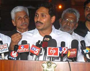 YS Jagan, YS Jagan Delhi Tour, YS Jagan Delhi Tour Special Status, YSRCP YS Jagan Delhi Tour Special Status, YS Jagan Delhi Tour AP Special Status, YS Jagan New Delhi Tour Special Status, YS JaganMohan Reddy Delhi Tour Special Status