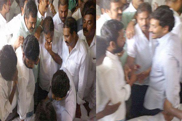 YS Jagan, YS Jagan Dalit Odarpu, YSRCP YS Jagan Dalit Odarpu, YS Jagan Amalapuram Dalit Odarpu, YS Jagan Dalit Odarpu Yatra, Jagan Dalit Odarpu