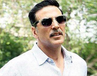 Akshay Kumar, Akshay Kumar Saves Arrested Fan, Akshay Kumar Saves Arrested Fan Police, Akshay Kumar Arrested Fan Cops, Akshay Kumar Lucky Fan
