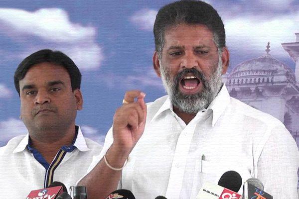 Chevireddy Bhaskar Reddy Suspension, YSRCP Chevireddy Suspension, Chevireddy Suspension Andhra Pradesh Assembly Privilege Committee, Chevireddy Apology