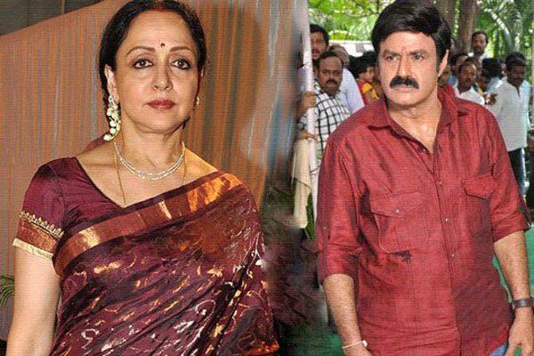 Balakrishna, Balakrishna Gift Hema Malini, , Nandamuri Balakrishna Gift Hema Malini, Nandamuri Balakrishna Saree Gift Hema Malini, Balakrishna Lepakshi Saree Gift Hema Malini, Balakrishna Gift Dream Girl Hema Malini, 