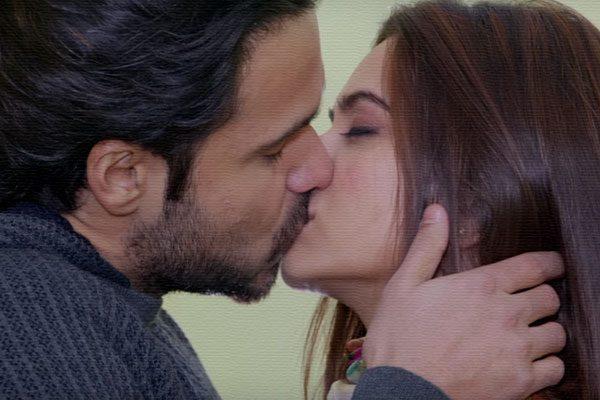 Kriti Kharbanda Kiss Scene Raaz Reboot, Kriti Kharbanda Kiss Emraan Hashmi, Kriti Kharbanda Lip Lock Emraan Hashmi, Kriti Kharbanda Hot Lip Lock Viral