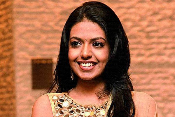 Jeevitha Rajasekhar, Jeevitha Rajasekhar Daughter Debut Movie, Jeevitha Rajasekhar Daughter Shivani Debut Movie, Shivani Debut Movie Hero Director