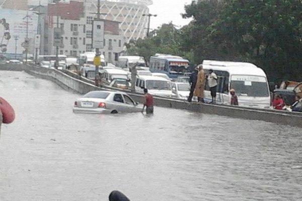 Hyderabad Heavy Rains, Hyderabad Downpour IT Sector, Hyderabad Rains Effects Office Employees, Hyderabad Rains IT Employees, Hyderabad Rains Telangana Govt