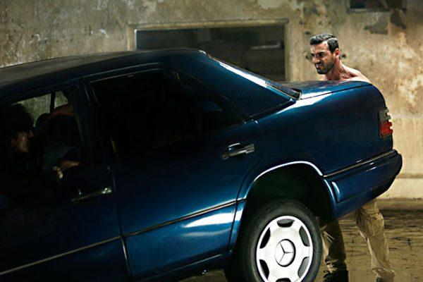 john-to-lift-a-car-in-force-2
