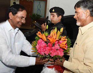 KCR Chandrababu Naidu, KCR Chandrababu Naidu Delhi Meet, KCR Chandrababu Naidu New Delhi Meet, Telangana CM KCR Chandrababu Naidu Delhi Meet, KCR AP CM Chandrababu Naidu Delhi Meet, Chandrababu KCR Delhi Meet