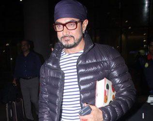 Dangal First Show Special Screening Talk Response, Karan Johar Watched Dangal Special Show, Karan Johar Watches Dangal Special Show Screening