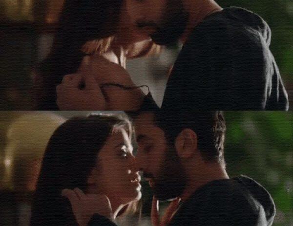 Aishwarya Rai  - Ranbir Kapoor Kiss scenes censored