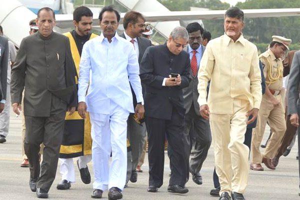 chandrababu-naidu-helps-kcr-telangana-secretariat