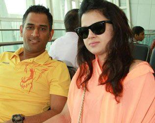 MS-Dhoni-Wife-Sakshi-Dhoni
