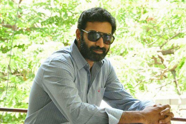 nandamuri-taraka-ratna-pays-rs-50000-narasaraopet-rdo-office