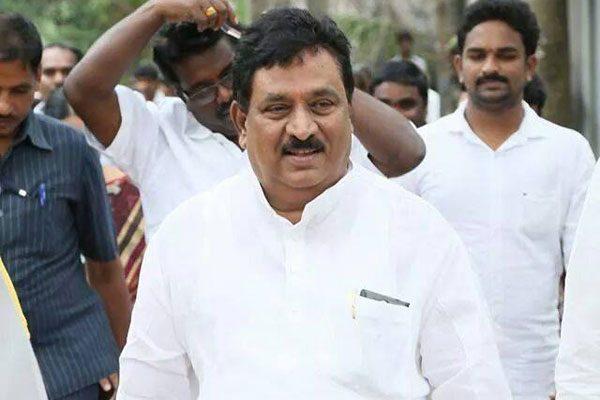 Chinna Rajappa, Chinna Rajappa Nara Lokesh Controversy, Chinna Rajappa Lokesh Controversy Helps, Chinna Rajappa Lokesh Photo Controversy Favors
