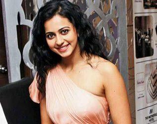 Rakul Preeth Singh injured -shoting Mahesh babu movie