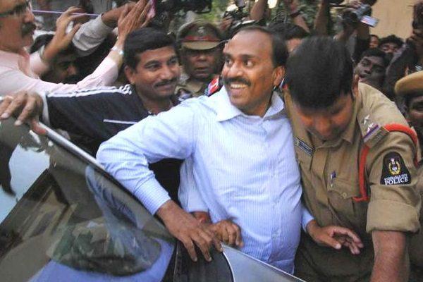 reason-behind-costly-expensive-gali-janardhan-reddy-wedding-card