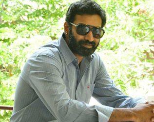 nandamuri-taraka-ratna-pays-rs-50000-narasaraopet-rdo-office