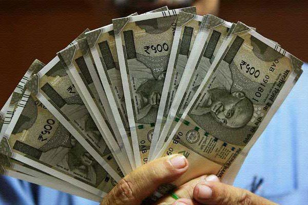 500 Notes Recall - Demonetization Woes Peaks