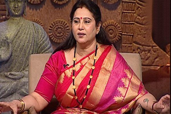 Bathuku Jataka Bandi Zee TV Geetha Controversy - Transgender