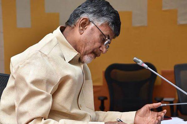 Chandrababu naidu on 2000 Rupees note Ban