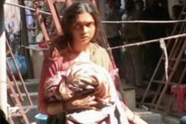Deepika Padukone Leaked Photo - Mumbai Dhobi Ghat Shoot