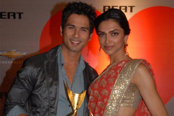 deepika-padukone-taller-for-shahid-kapoor-hitting-director-padmavati