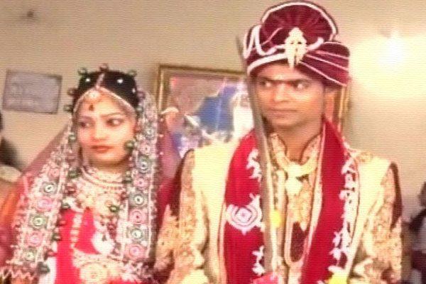 Demonetization Affect Surat Couple Low Fat Chai Pani Wala Wedding
