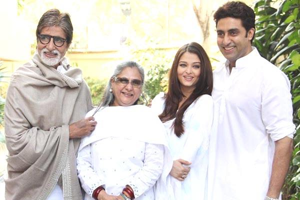 Except Wife, Every One in Amitabh Bachchan Family Supports Modi