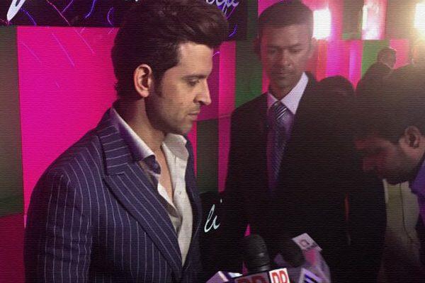 Hrithik Roshan Modi Demonetization - 500 1000 Rupees Notes