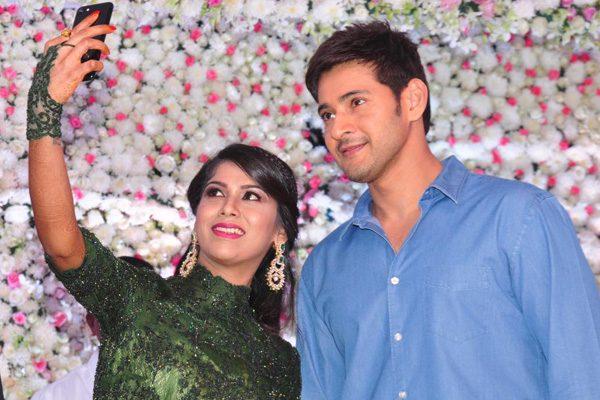 Mahesh Babu Selfie Talasani Srinivas Yadav Daughter Swathi 