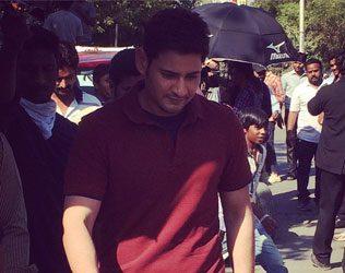 Mahesh's Team Happy with Low Turnout at Shooting