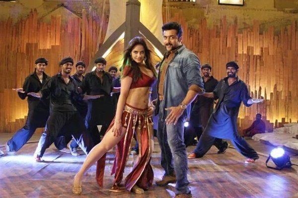 neetu-chandra-hot-item-song-singam-3