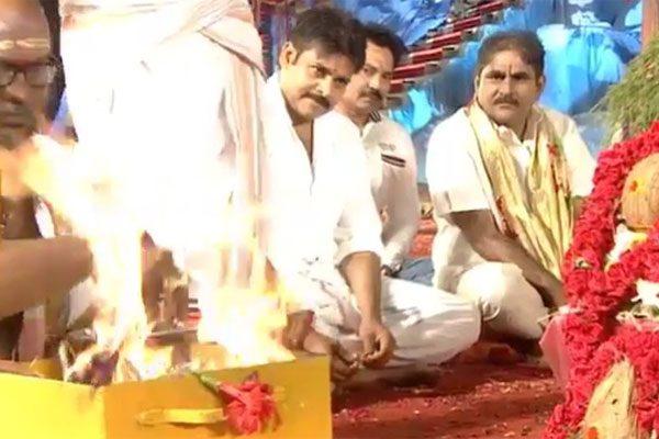 pawan-kalyan-attends-koti-dhinostavam-karthika-masam