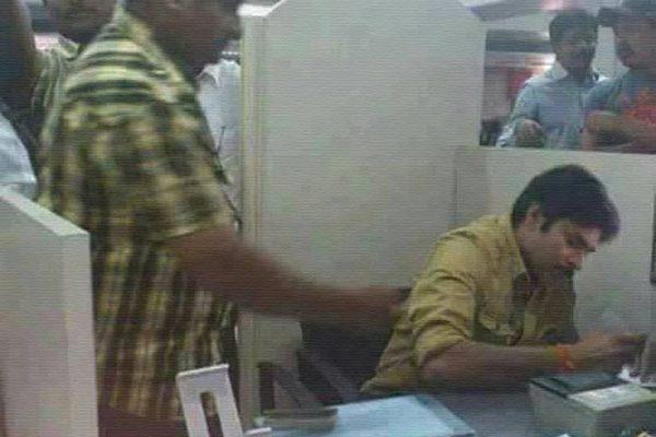 Pawan Kalyan Exchanges 500 1000 Notes in Bank 
