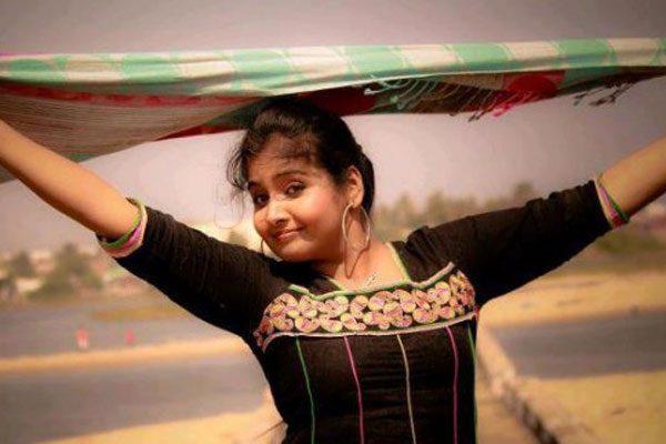 sabarna-tamil-tv-actress-dead-sucide-suspect
