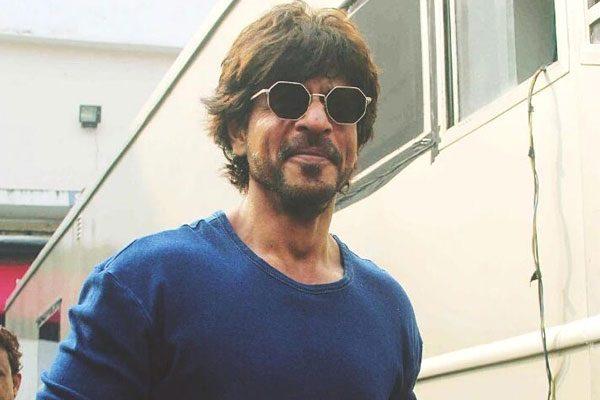 Shah Rukh Khan Casual Comment Lands Him in Trouble