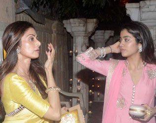 Mom Sridevi Acting Like Clinging Granny!