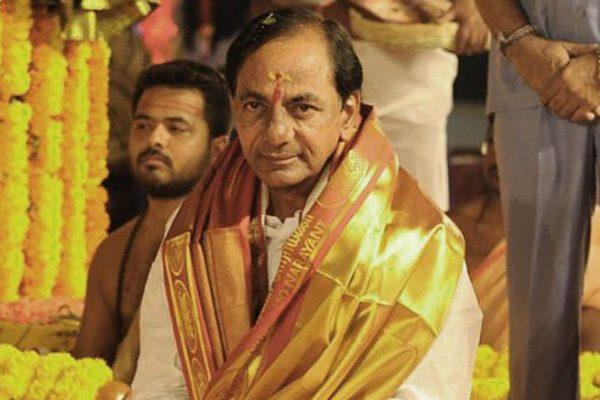 elangana CM KCR Dream House Camp Office Construction Cost 50 Cr