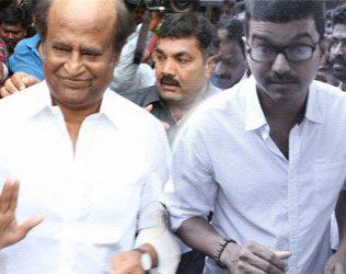 Vijay Met Superstar Rajinikanth but Avoided Photo Op