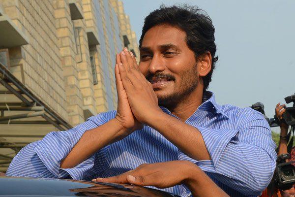ys-jagan-silence-over-pm-modi-500-1000-notes-ban