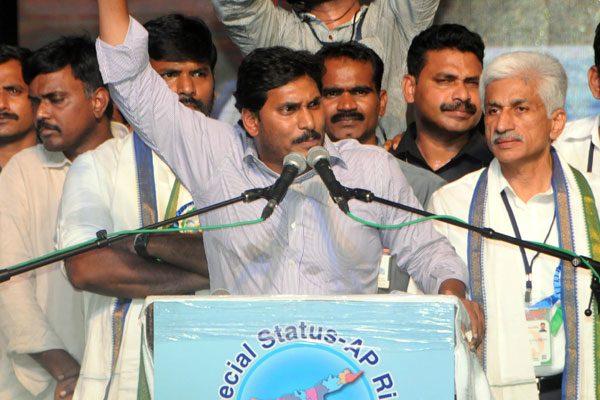 ys-jagan-speaks-first-on-notes-ban
