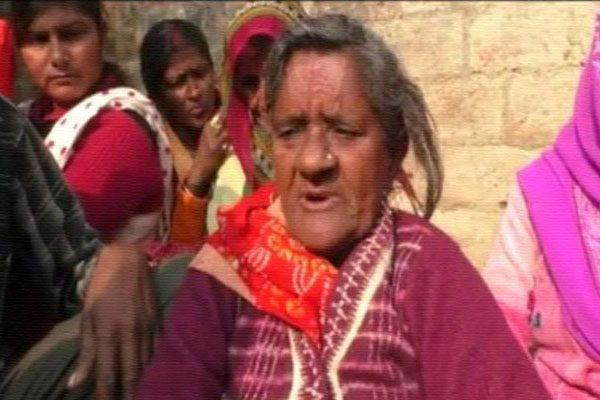82-yr-old-woman-returns-to-her-village-after-40-years