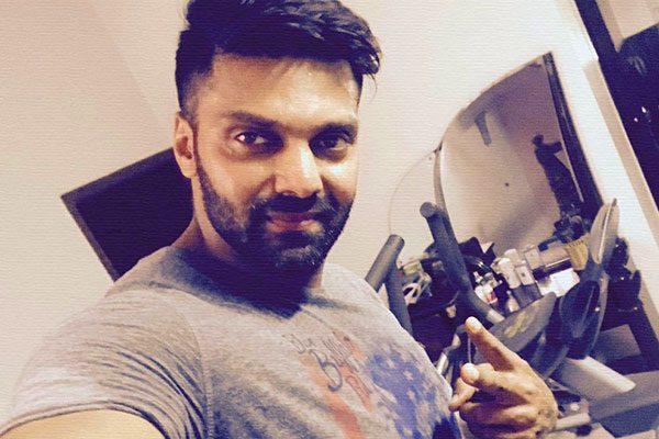 Arya out of Samantha's Movie!