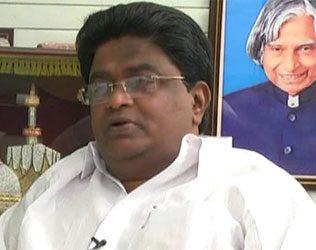 embarrassed-andhra-pradesh-mla-jaleel-khan-bites-his-tongue